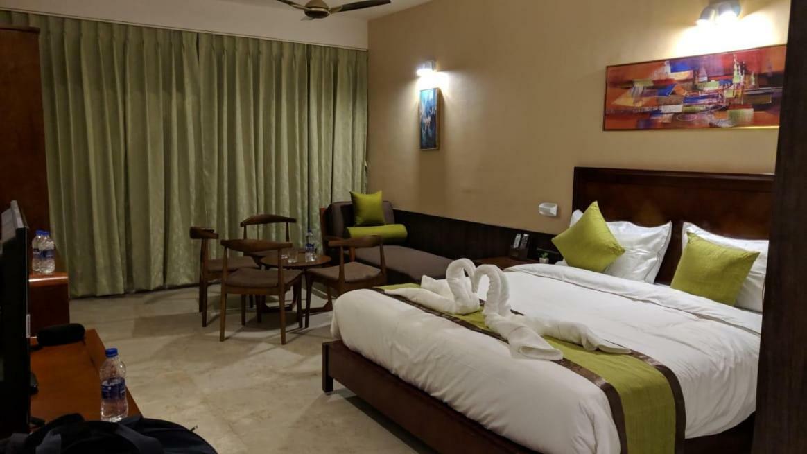 Hotel Sonar Bangla Taki Hasnabad Extérieur photo